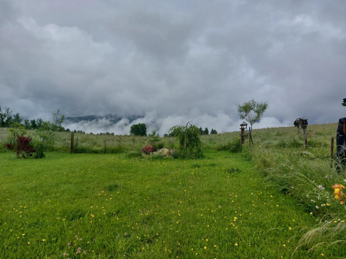 Petit Chalet Nature Ле Рус Екстериор снимка