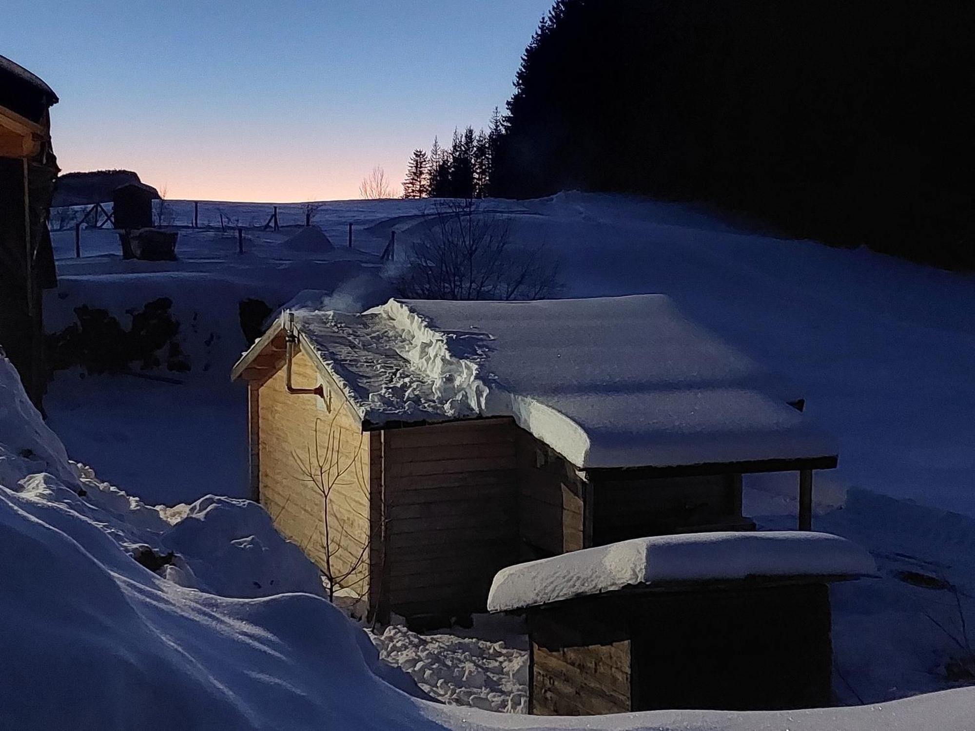 Petit Chalet Nature Ле Рус Екстериор снимка